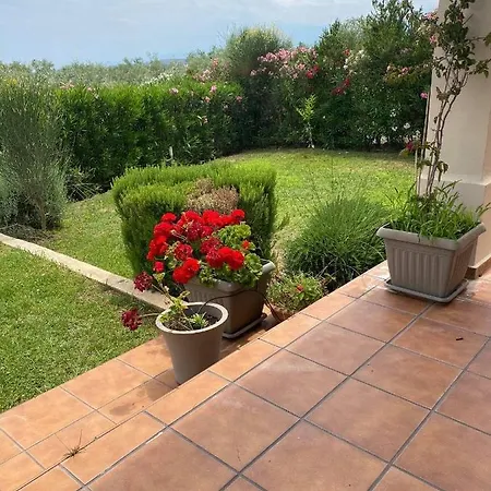 Georges Galaxidi, Family, Pool And Garden Vila Galaxídhion