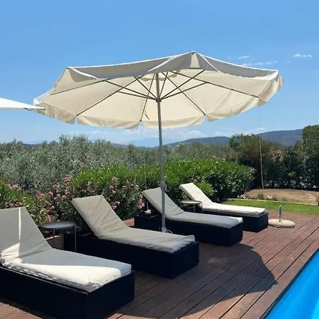 Vila Georges Galaxidi, Family, Pool And Garden