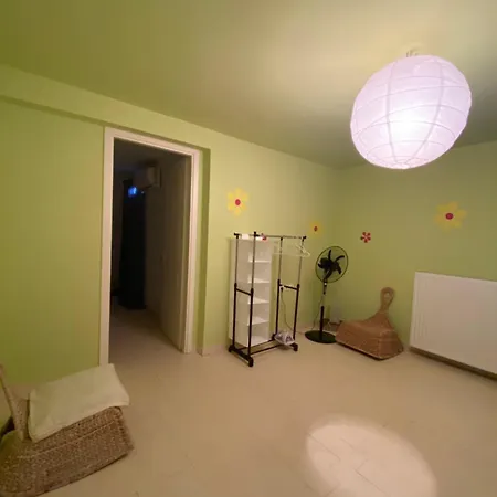 Vila Georges Galaxidi, Family, Pool And Garden