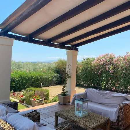 Georges Galaxidi, Family, Pool And Garden * Galaxídhion